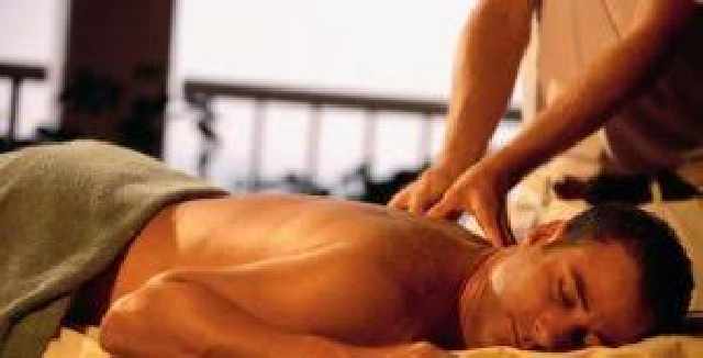 Foto 1 - Precisa moças com/sem experiência massagem